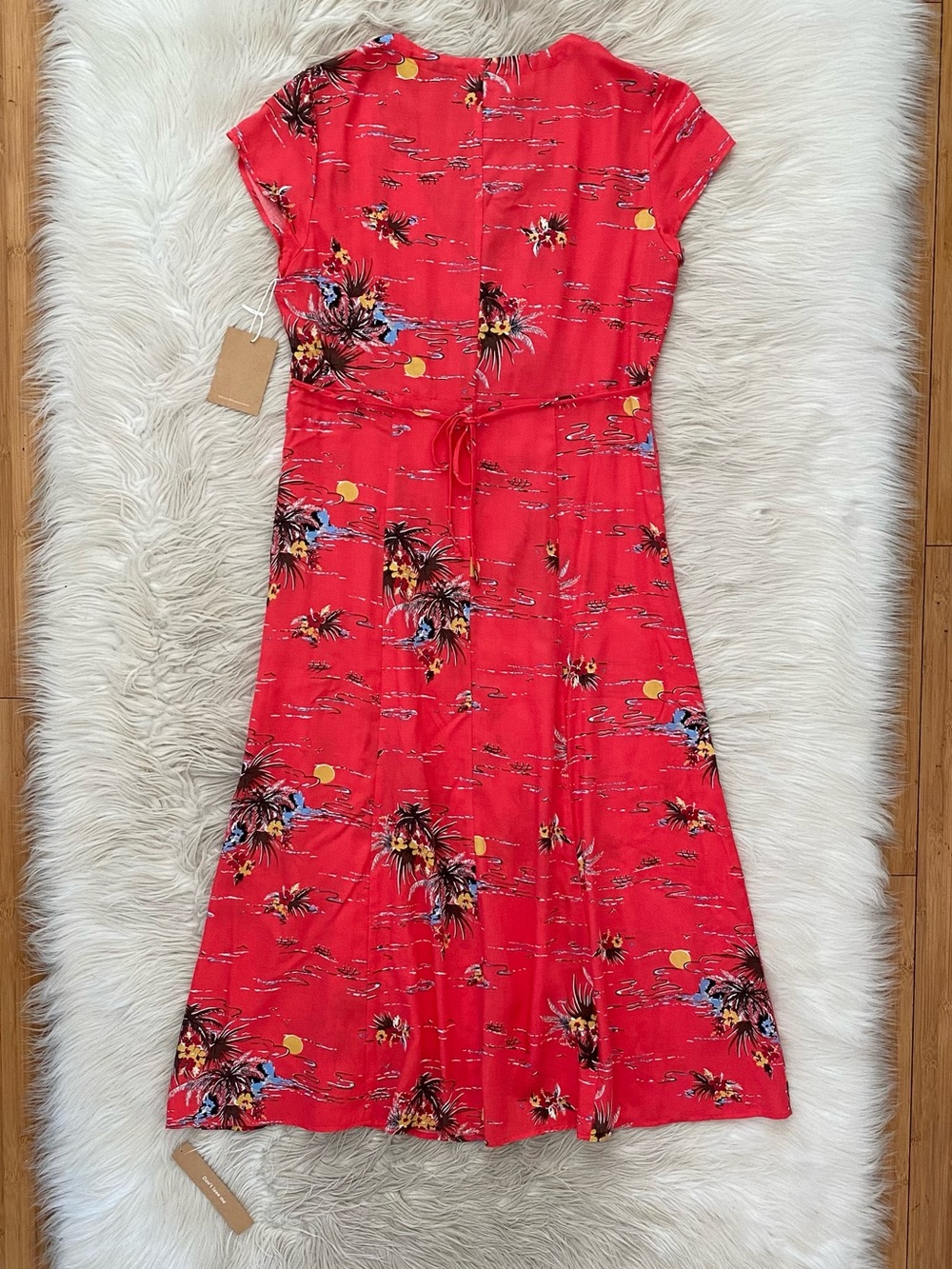 Reformation Denise Midi Dress Fuji Short Sleeve Red Tropical Hawaiian Retro M - Picture 6 of 11